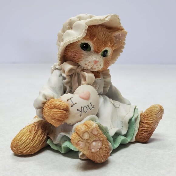 Calico Kittens "Love Is The Heart Of Friendship" Figurine Collectible - Picture 8 of 9